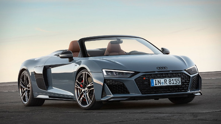 Audi R8 Front